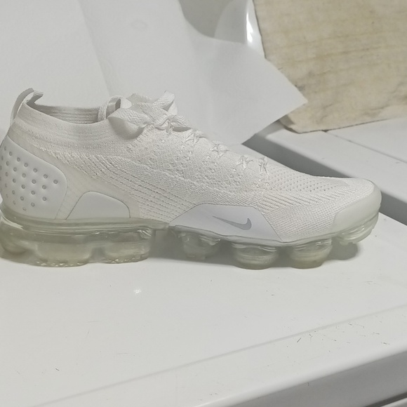 Nike Vapormax - Picture 5 of 13